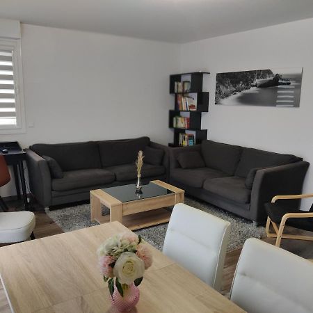 App 5 Pers, Parking, 3Mn Rer A, 40 Mn Du Centre De Paris, Cergy Le Haut Apartment Bagian luar foto