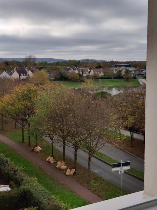 App 5 Pers, Parking, 3Mn Rer A, 40 Mn Du Centre De Paris, Cergy Le Haut Apartment Bagian luar foto